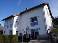 Traumhaftes Einfamilienhaus mit Einliegerwohnung und Panoramablick in 35647 Waldsolms-Hasselborn - Waldsolms