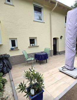 Verstecktes Haus mit sonnigem, uneinsehbaren Garten in sehr ruhiger, doch zentraler Lage gegenüber Schulen - Sigmaringen