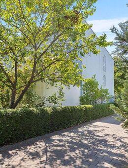 Attraktives Reiheneckhaus mit ca. 24m² Dachterrasse und eigenem Gartenanteil! - Regensburg