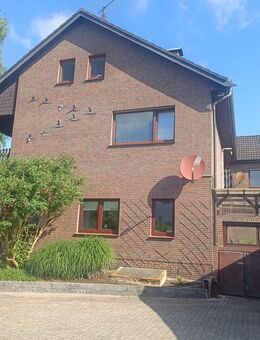 Vielseitiges Mehrfamilienhaus mit Entwicklungspotenzial in Oldenburg-Kreyenbrück - Oldenburg