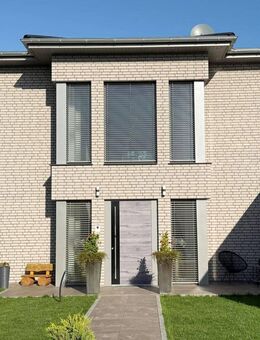 Moderne Stadtvilla in Gifhorn: Luxuriöses Wohnen auf 243 m² mit Energieeffizienzklasse A+ - Gifhorn