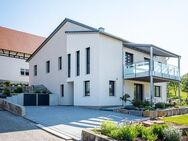 Bad Bocklet: Einfamilienhaus mit schönem Grundstück nahe Bad Kissingen / Neubaugebiet - Bad Bocklet