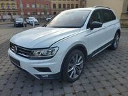 VW Tiguan, 2.0 TSI OFFROAD, Jahr 2020 - Calw