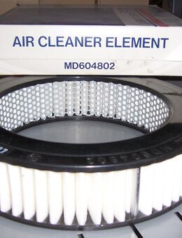 MD604802 Luftfiltereinsatz Mitsubishi Celeste/Galant/GTO/Eterna - Hannover Vahrenwald-List
