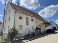 Bauernhaus mit zwei Wohneinheiten und großem Ökonomieteil - Winterlingen