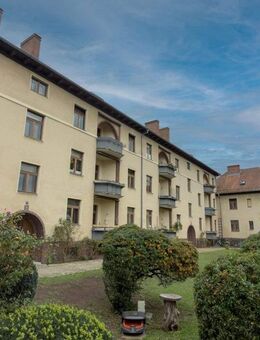 Gepflegte 2-Zimmer-Wohnung mit Loggia in guter Lage von Coburg - ca. 64 m² Wohnfläche - Coburg