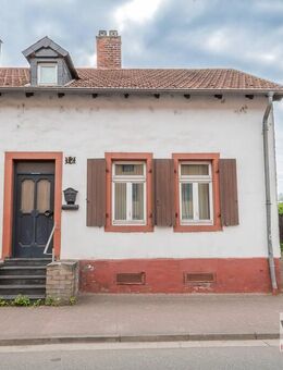 MEISTERHAUS - denkmalgeschützes Einfamilienhaus mit Garage in Neunkirchen! - Neunkirchen (Saarland)
