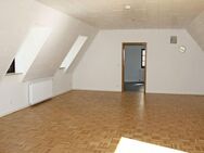 KL-Altstadt - Renovierte 2-Zimmer-Dachgeschosswohnung in zentral gelegenem Altbau - Kaiserslautern