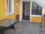 Großzügige Wohnung mit Parkett und Balkon und Einbauküche in ruhiger Wohnlage von Hastedt - Bremen