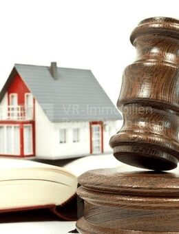 ....Einfamilienhaus mit Waldfläche in Hilgenroth, Ankündigung der Zwangsversteigerung - Hilgenroth