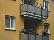 Charmante, helle 2-Zimmer-Wohnung mit Loggia, EBK und TG in Unterschleißheim - Unterschleißheim