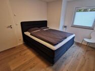 Neuwertig möblierte 2-Zimmer-Wohnung in ruhiger Lage in Stuttgart-Steinhaldenfeld - Stuttgart