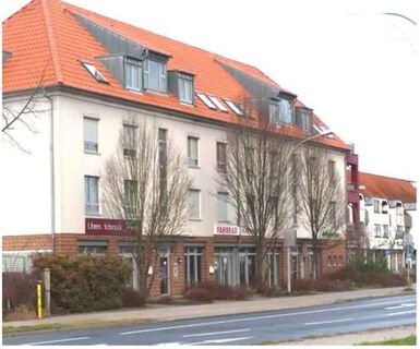 2 Raumwohnung im Dachgeschoss in Schwarzheide sucht neue Mieter - bei eigentständiger Renovierung - Erlass der Kaltmiete