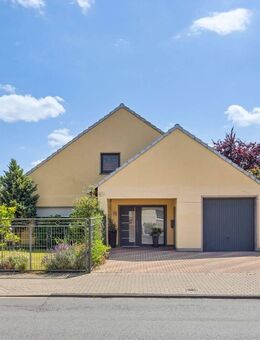 Schönes Ein- bis Zweifamilienhaus mit 6 Zimmern und großem Garten im nördlichen Stadtteil von Hamm - Hamm