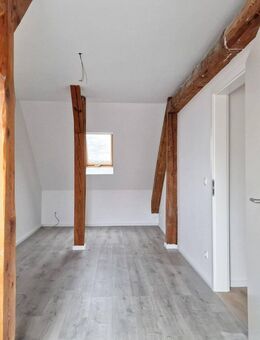 Himbergen - Sehr schöne 4 Zimmer DG Wohnung ab sofort zu vermieten - Himbergen