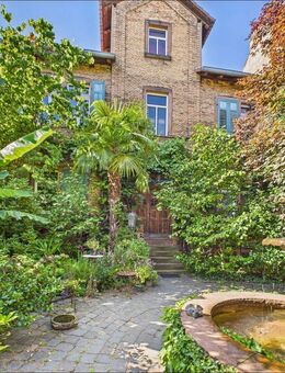 Tradition trifft Natur: Denkmalgeschütztes Zweifamilienhaus mit großem Garten in Hanau-Steinheim - Hanau (Brüder-Grimm-Stadt)