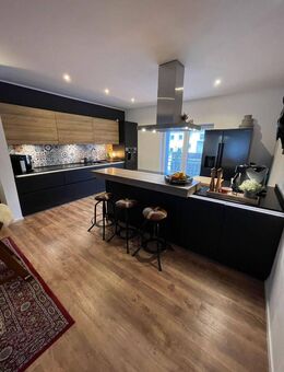 Stilvoll wohnen auf 136 m² – sanierte Altbauwohnung mit Designküche - Herne