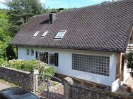 Geräumiges Ein- bis Zweifamilienhaus mit zusätzlicher Einliegerwohnung - Kordel