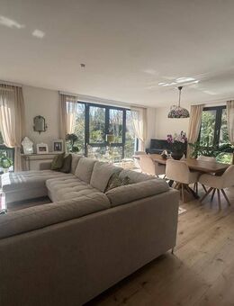 * WELLINGSBÜTTEL! * TOP 3,5 ZIMMER NEUBAU MAISONETTE GARTEN WOHNUNG * EBK * VOLLBAD * GÄSTE WC * STELLPLATZ * 10 MIN ZUM AIRPORT * 20 MIN ZUM AEZ *** - Hamburg