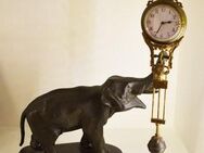 Elefant mit Uhr - Leinfelden-Echterdingen