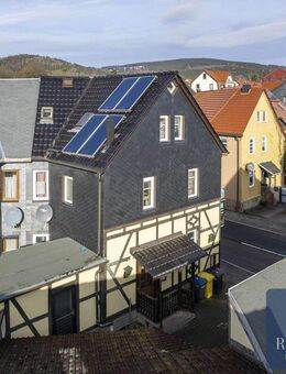 Renditestarkes Ferienwohnhaus in Zella-Mehlis: Ferienwohnhaus mit 8 Wohnungen in Top-Lage, vermietet - Zella-Mehlis