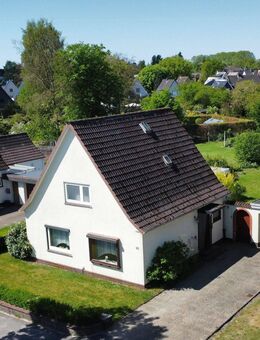 Charmantes Einfamilienhaus mit großem Garten - Neumünster