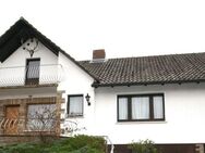 Schönes Einfamilienhaus mit Aussicht, Terrasse u. Einbauküche, Doppelgarage und 2 Stellplätzen in ruhiger Lage von Reichensachsen - Wehretal