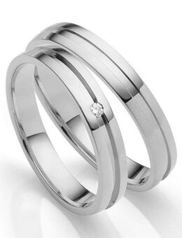 Firetti Trauring Schmuck Geschenk Gold 750 Hochzeit Ehering "LIEBE", Made in Germany, wahlweise mit oder ohne Brillant