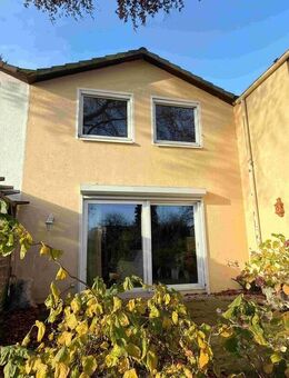 Charmantes und sehr gepflegtes Reihenmittelhaus in beliebter Wohnlage von Uetersen - Uetersen