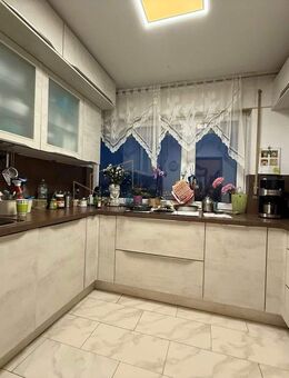 Mindestens 4,12 % Rendite: Stilvolle 3-Zimmer-Wohnung - Sindelfingen