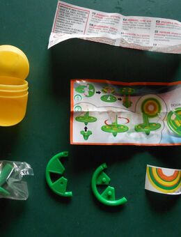 9 Überraschungs-Eier, Miniaturen (34) - Mettmann