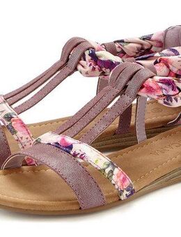 LASCANA Sommerschuh, Sandalette, Sandale mit Verzierung und kleinem Keilabsatz im Festival-Look VEGAN
