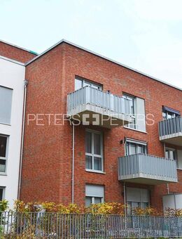 + Großzügig geschnitten, hell gestaltet - mit Balkon zur Sonnenseite + - Lübeck