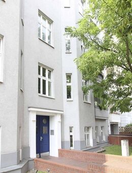 Bezugsfreie 2-Zimmer-Wohnung mit eigener Terrasse im ruhigen Innenhof von Steglitz-Zehlendorf - Berlin