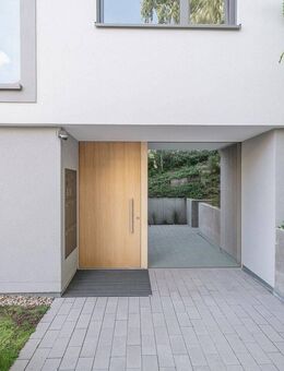 Exklusive 3-Zimmer-Wohnung in Regensburg-Pfaffenstein mit Panoramaausblick auf den Dom - Regensburg