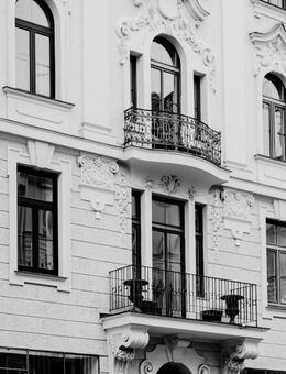 Mehrfamilienhaus mit Ausbaupotenzial in Bestlage von München- Nymphenburg *gut vermietet* - München