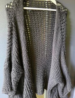 Strickjacke mit Fledermausärmel - Hamburg