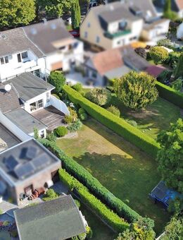 Teilvermietetes Zweifamilienhaus zwischen Ruhr Park & Innenstadt - Bochum
