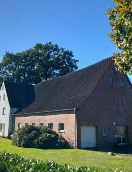 Resthof mit Stallungen und Scheunen - Preußisch Oldendorf