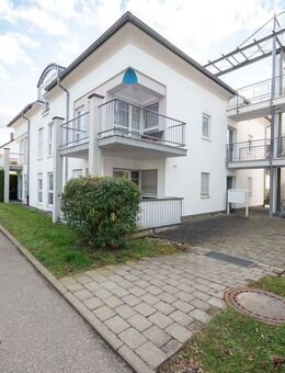 ** Charmante Dachgeschoss-Wohnung mit sonnigem Süd-Balkon und offenem Wohnkonzept ** - Weißenhorn