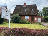 Älteres Einfamilienhaus mit herrlichem Blick ins Grüne - Osterrönfeld