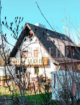 Gemütliche 4-Zi-DG-Wohnung mit Balkon in begehrter Wohnlage! - Bubenreuth