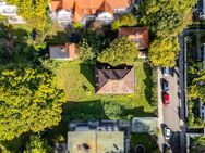 Altbau-Villa von 1890 zur Sanierung auf Traumgrundstück in der Villenkolonie l - München