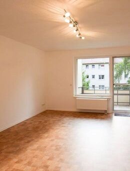 Grundsanierte, helle 3-Zimmer-Wohnung mit Balkon in Querum! - Braunschweig