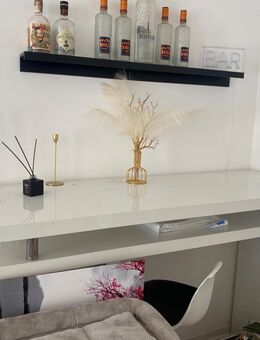 Bartisch ohne Stühle zu verkaufen - Nürnberg