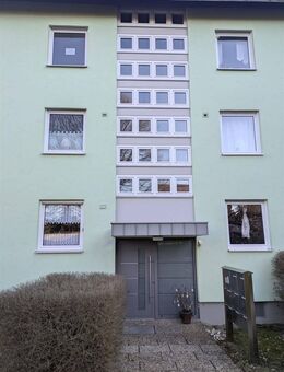 *KAPITALANLAGE* Helle 3-Zimmer-Wohnung in Wiesau mit Balkon und tollem Ausblick *sofort bezugsfrei* - Wiesau