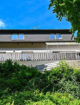 Schlangenbad: Gepflegtes Einfamilienhaus in idyllischer Lage - mit viel Platz und Potenzial! - Schlangenbad