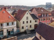Teilsaniertes Einfamilienhaus mit Garage - Segnitz
