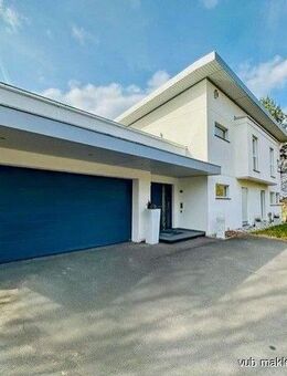 Zu vermieten! Großzügiges, ausgesprochen hochwertig ausgestattetes Haus mit großem Grundstück - Höchstädt (Fichtelgebirge)