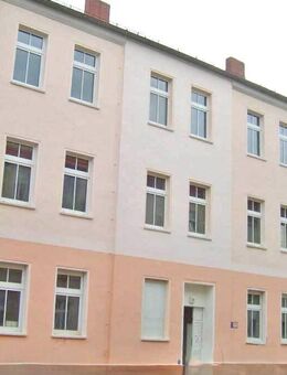 Gemütliche 3-Raum-Wohnung mit Loggia - Dessau-Roßlau